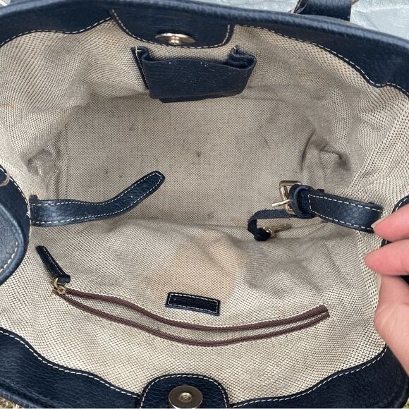 Vintage Dooney and Bourke Black Pebble Leather Shoulder Bag - Picture 3 of 6